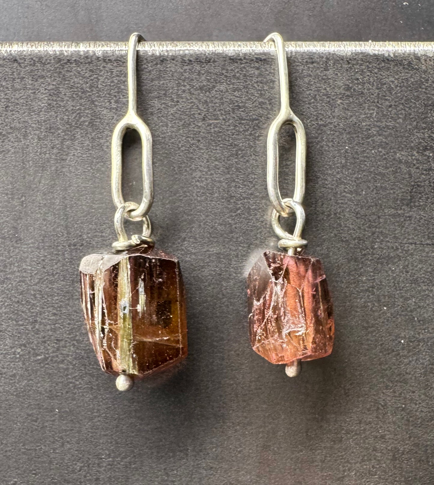 Paperclip Link Beaded Earrings - Plum Tourmaline Nugget