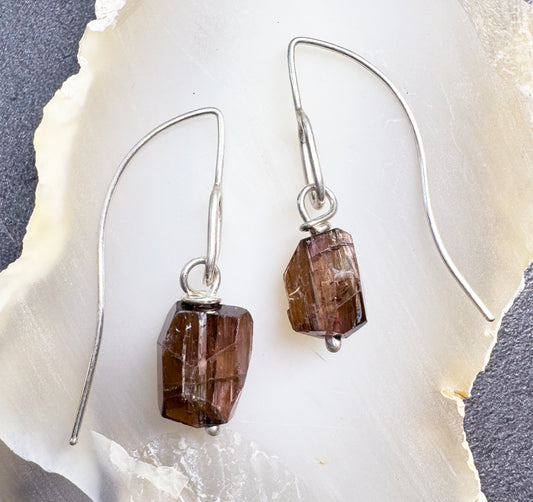 Paperclip Link Beaded Earrings - Plum Tourmaline Nugget