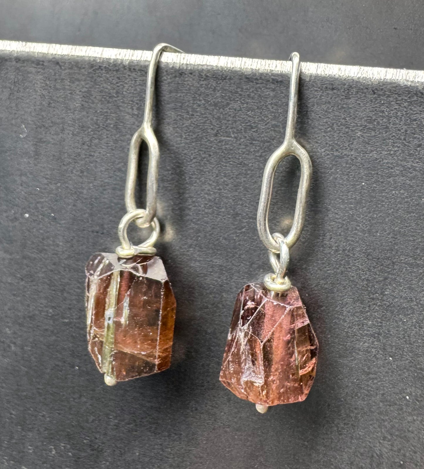 Paperclip Link Beaded Earrings - Plum Tourmaline Nugget